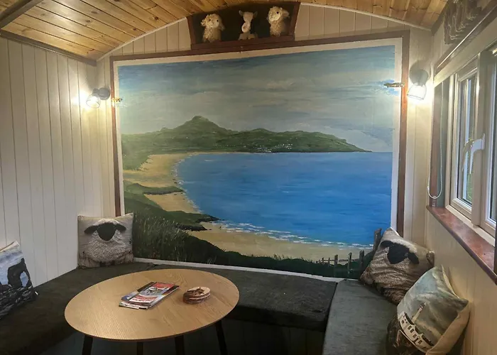 The Chestnut Hut Kemping