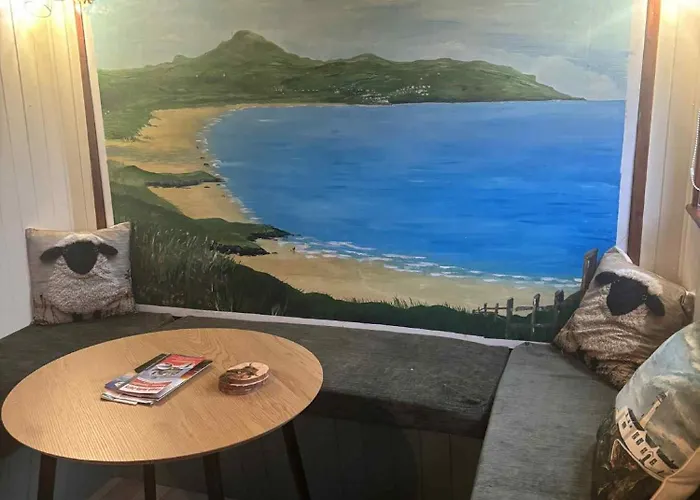 Kemping The Chestnut Hut *